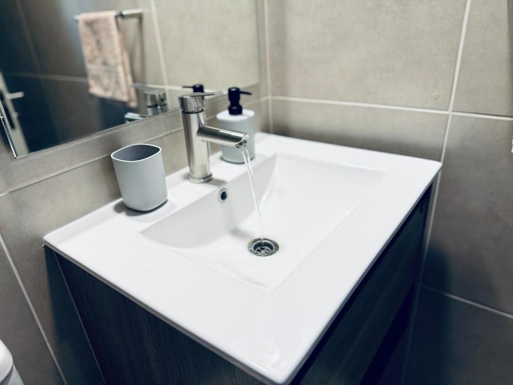 Apartamento Confort, vistas a la ciudad | Baño