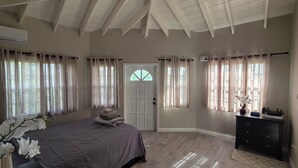 Room - Cedar Grove 4BR Hillview Retreat (Ogees)