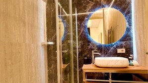 Comfort Double Room | Bathroom - A&V Boutique Apartments Angelika (Viareggio)