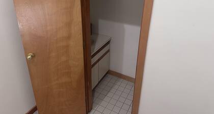 Sunny, Quiet Condo on Golf Course near Mount Snow and Hermitage Resorts