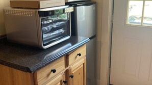 Interior - Cozy 1-bedroom apartment within 12 miles from Penn State University. (Warriors Mark)