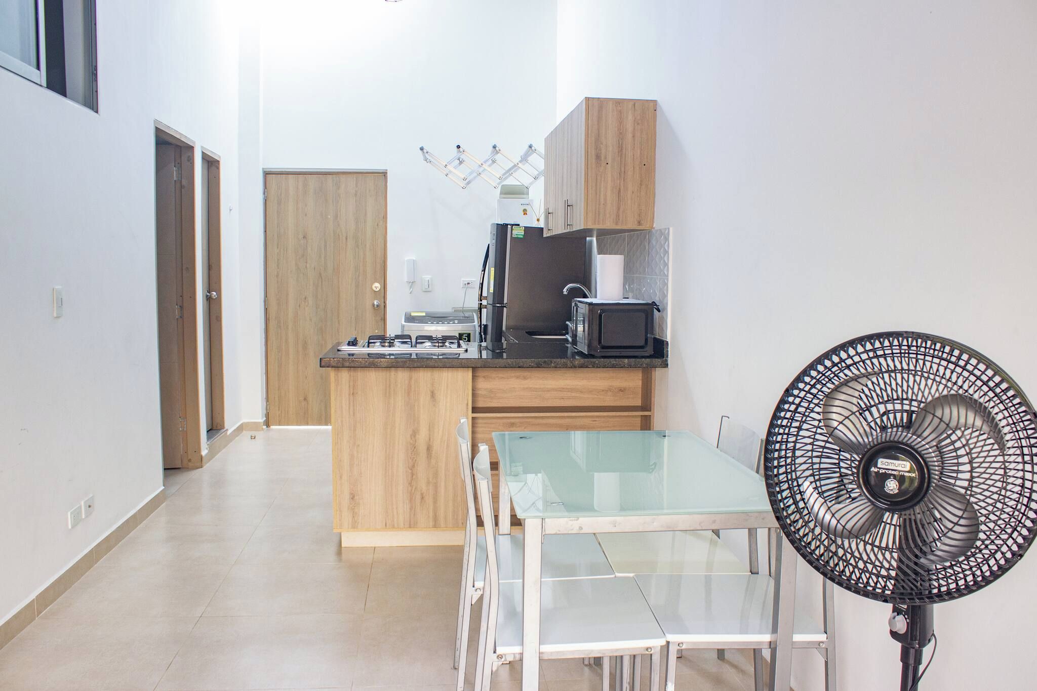 Apartamento, 2 habitaciones | Comedor