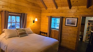 Room - Fir - Rustic Log Cabin (Sierra City)
