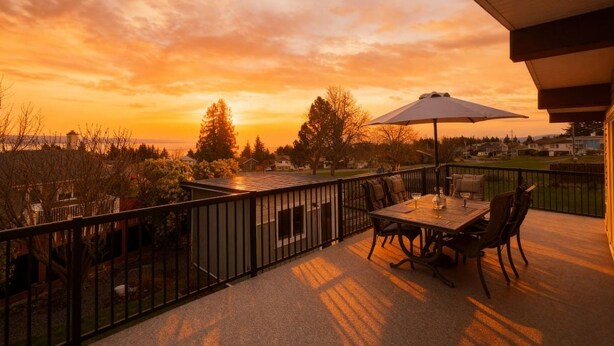 Unclassified image, 1 of 48, button - Seaview Suite · sunrise deck, BBQ, firepit & 3-bed (Campbell River)