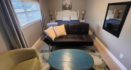 Naples Inn & Docks