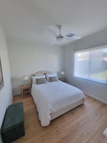 Stone's Throw Beach House, Goolwa Beach, 4 Bedroom, 9 Guests