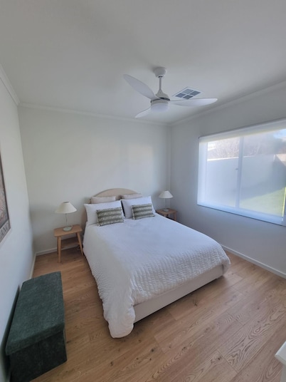 Stone's Throw Beach House, Goolwa Beach, 4 Bedroom, 9 Guests