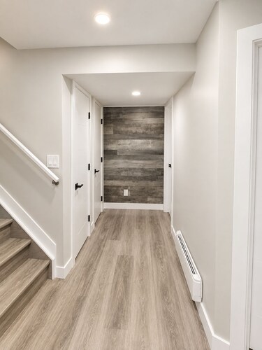 Vine Luxe.

A brand-new, stylish and peaceful private 2-bedroom.