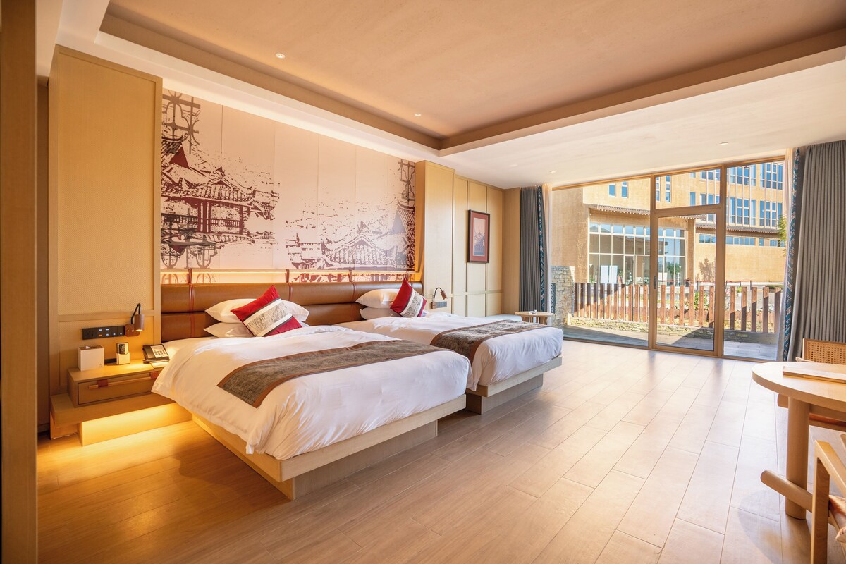 Classic Twin Room