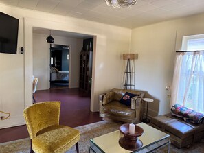 Smart TV - Historic 3 bedroom home with modern amenities, large kitchen and dining space. (Stillwater)