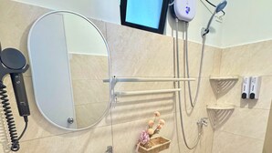 Standard Condo, Balcony, Ocean View | Bathroom - Royal Oceancrest Panglao 1 (Dauis)