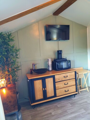 Cactus Bloom Glamping - Lake Access And Hiking Trails. 