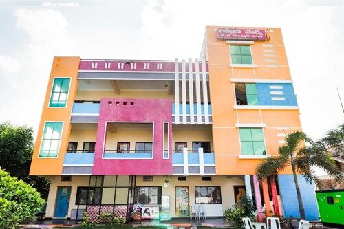 Townhouse CMR Complex Poddatur