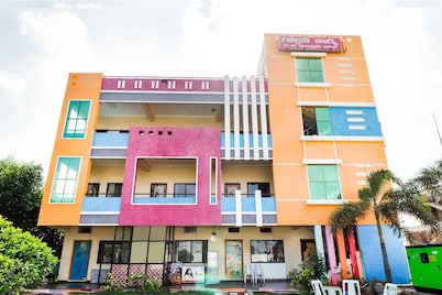 Townhouse CMR Complex Poddatur