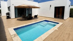 Pool - Paradise Escape 2BR Villa and Private Pool (Punta Cana)