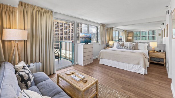 Room - Newly Renovated Waikiki Studio #1203 2P • Balcony (Honolulu)