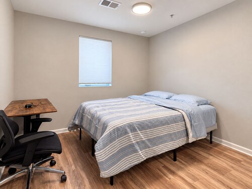 Charming Ann Arbor Stay Near Downtown & Campus