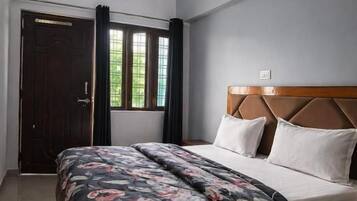 Deluxe Double Room, Balcony, Hill View