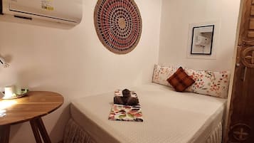 Comfort-Doppel- oder -Zweibettzimmer | Schreibtisch, laptopgeeigneter Arbeitsplatz, kostenloses WLAN