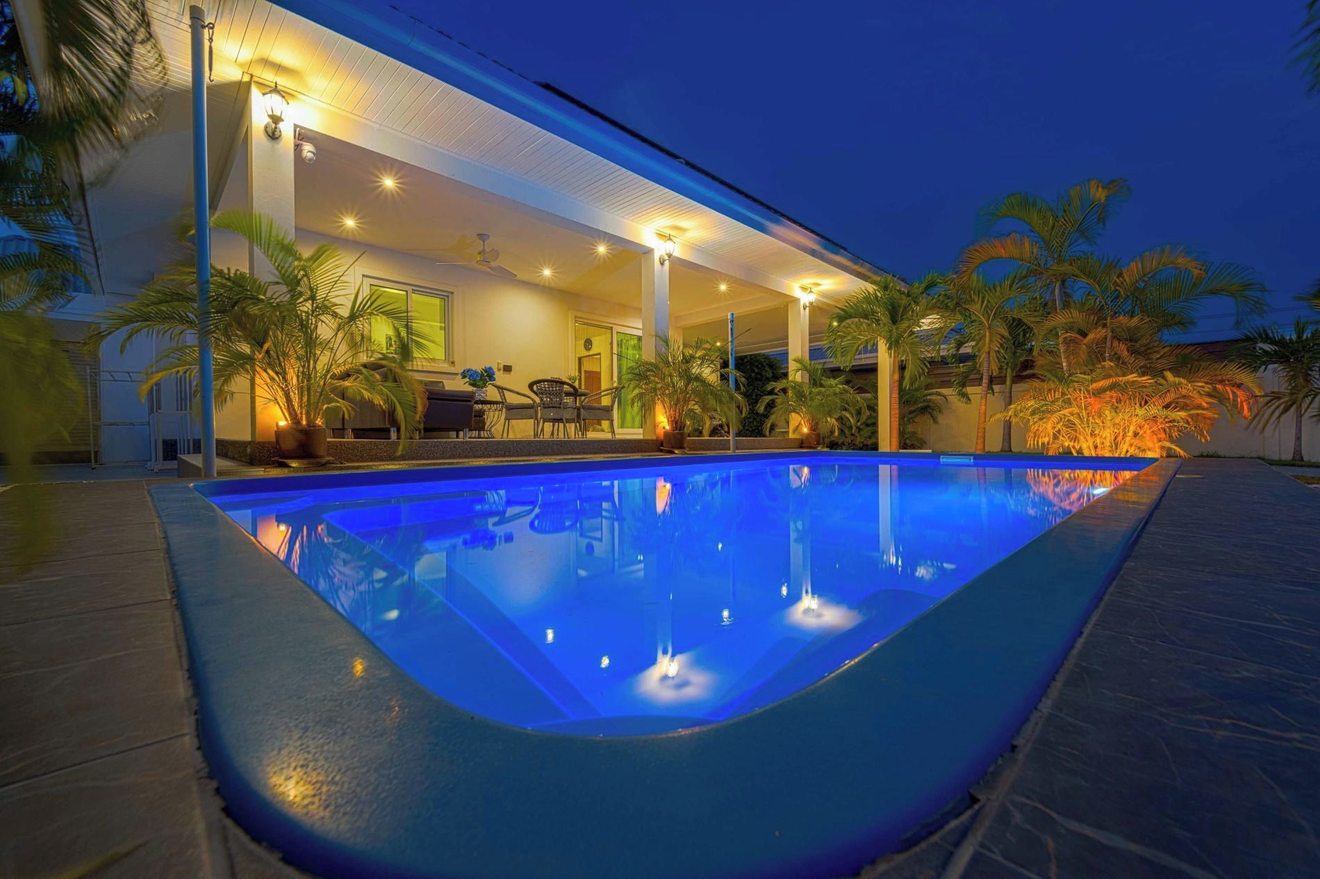 Piscine extérieure