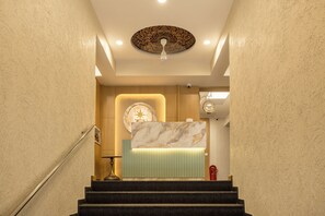 Lobby - The Estrela Hotel (Ahmedabad)