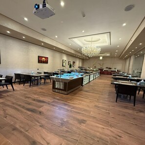Ảnh chưa phân loại, 2 trong số 25 ảnh, nút