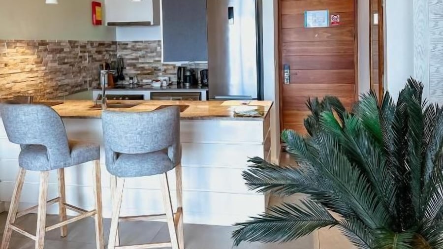 AQUA Boutique Hotel- Ocean View Suites