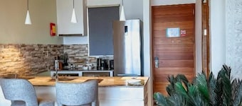 AQUA Boutique Hotel- Ocean View Suites