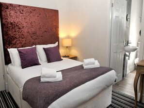 House - Deluxe Double Room (Crewe)