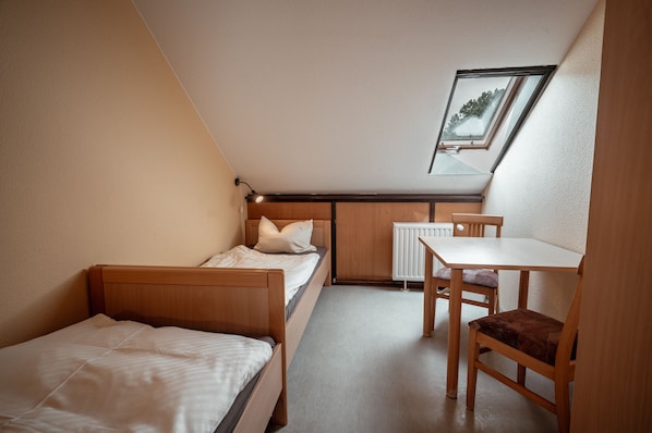 Room - Vrbo Property (Ummanz)