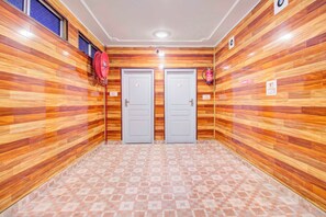 Ảnh chưa phân loại, 2 trong số 29 ảnh, nút