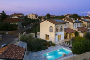 Exterior - 4-bedroom Villa (Rovinj)