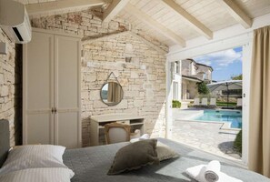 Room - 4-bedroom Villa (Rovinj)
