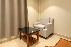 Ảnh chưa phân loại, 4 trong số 21 ảnh, nút