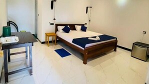 Deluxe Double Room, Patio, Garden View - Dedunu Resort & Yala Safari  (Tissamaharama)