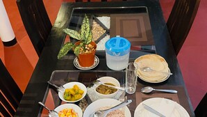 Dining - Dedunu Resort & Yala Safari  (Tissamaharama)