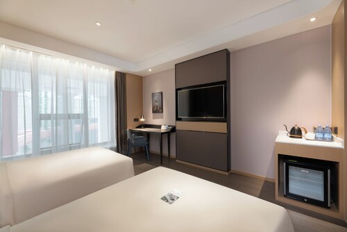 Atour Hotel Dalian Xinghai Square