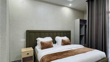 Apartment, 2 Bedrooms, Balcony, City View