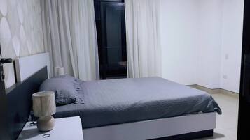 Acceso a internet y ropa de cama