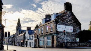 House | Exterior - Standard Single Room - Shared (Aberlour)