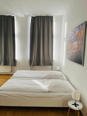 Kamer, 1 twee- of 2 eenpersoonsbedden