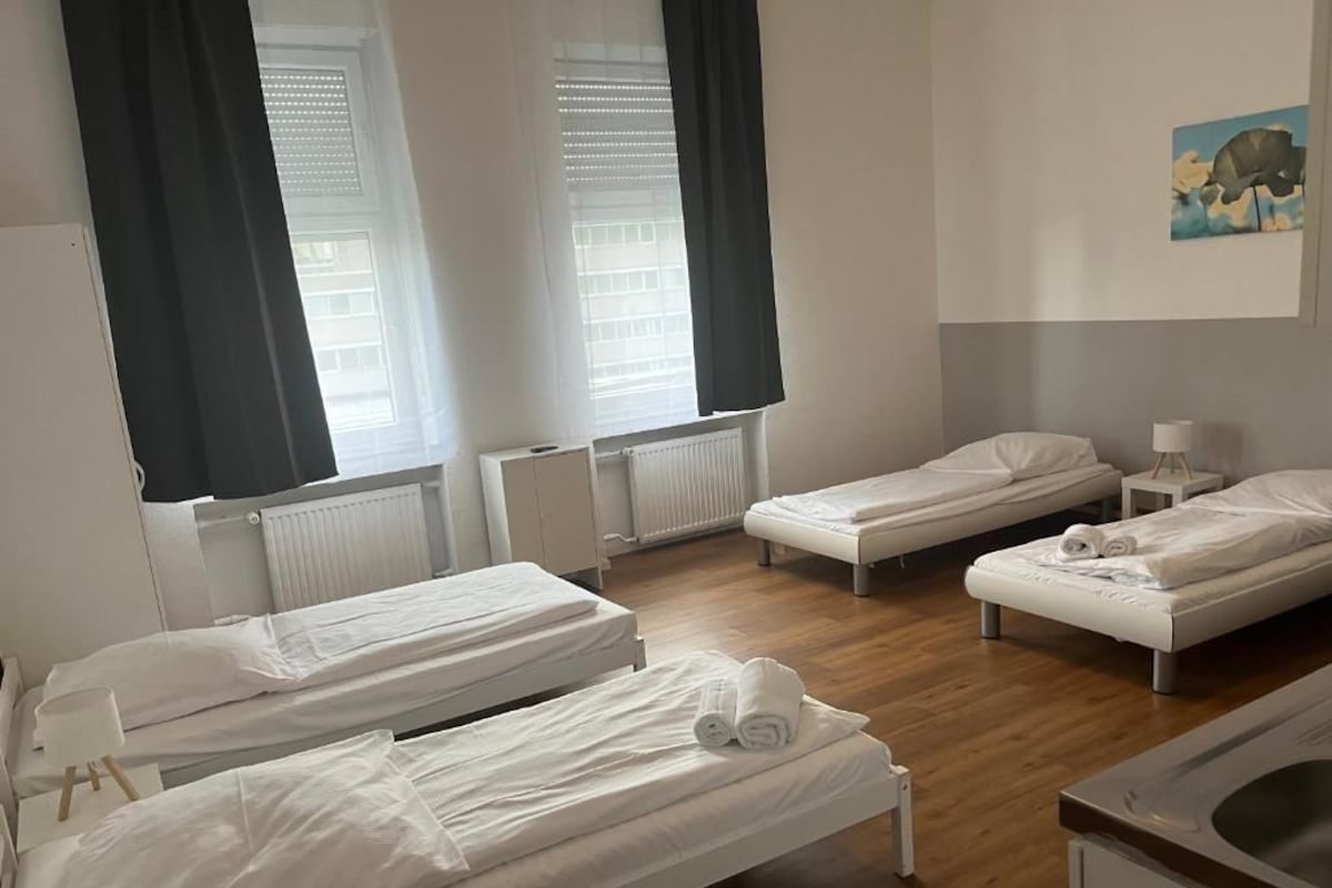 Eenvoudige vierpersoonskamer