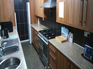 House | Private kitchen - Standard Single Room - Shared (Redcar)