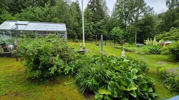 House, 4 Bedrooms, Patio | Garden