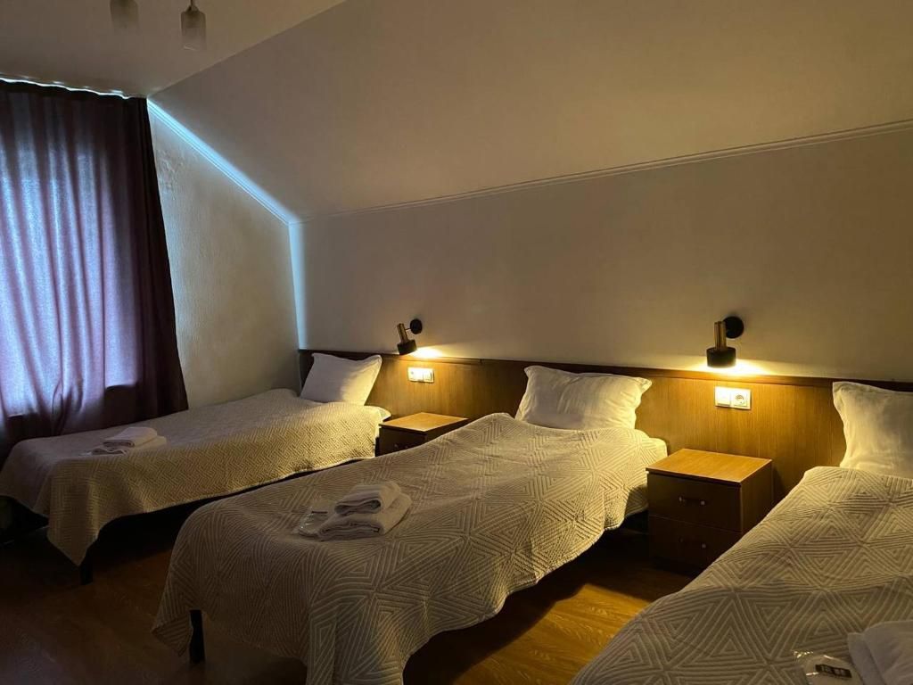 Standard Triple Room | WiFi (free)