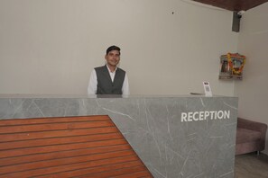 Lobby - Perfectotel  (Indore)
