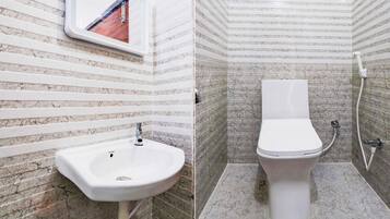 Classic Room | Bathroom