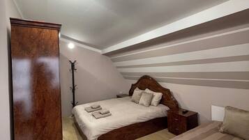 Iron/ironing board, WiFi