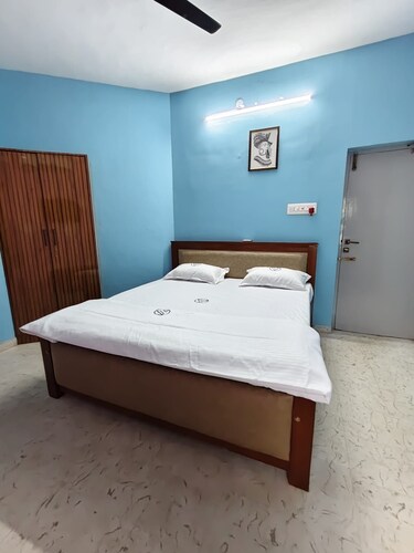 V2 VILLA
No Place Like a Home
House and love make a home