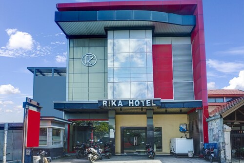 Warm Standard Double Escape Near Panakukang Mall